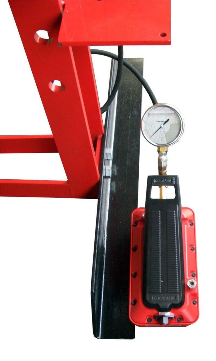 NORCO 78057A 50 TON CAPACITY AIR / HYDRAULIC PUMP OPERATED SHOP PRESS, W/ 6 1/4" STROKE