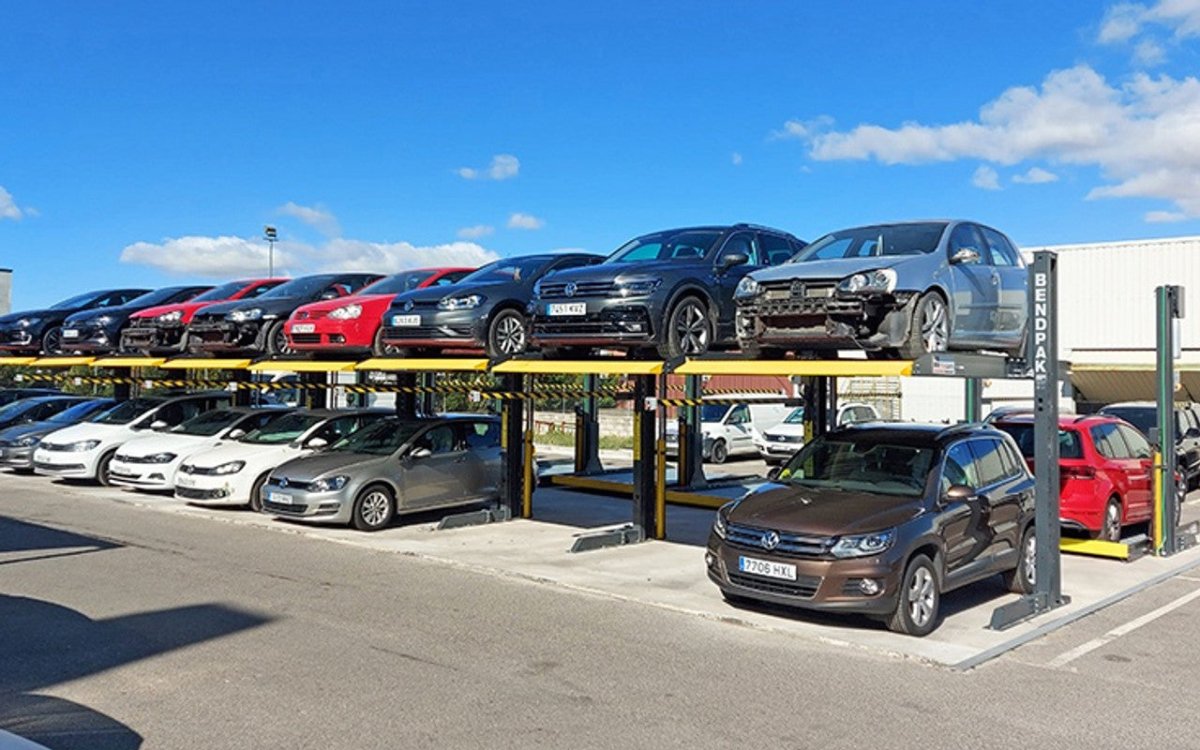 BendPak PL-6000DCX Two-Post Parking Lift - 6,000 lb - Wide Shared Columns