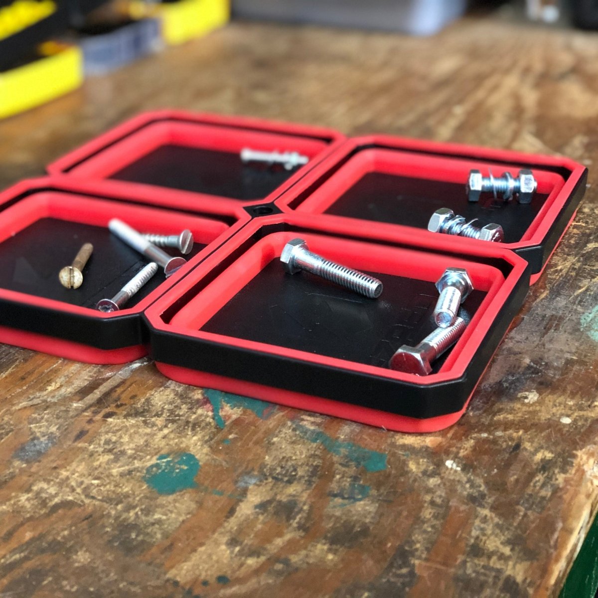 EZ-RED EZR-MT Expandable Magnetic Parts Tray, Red, 4.25" Wide