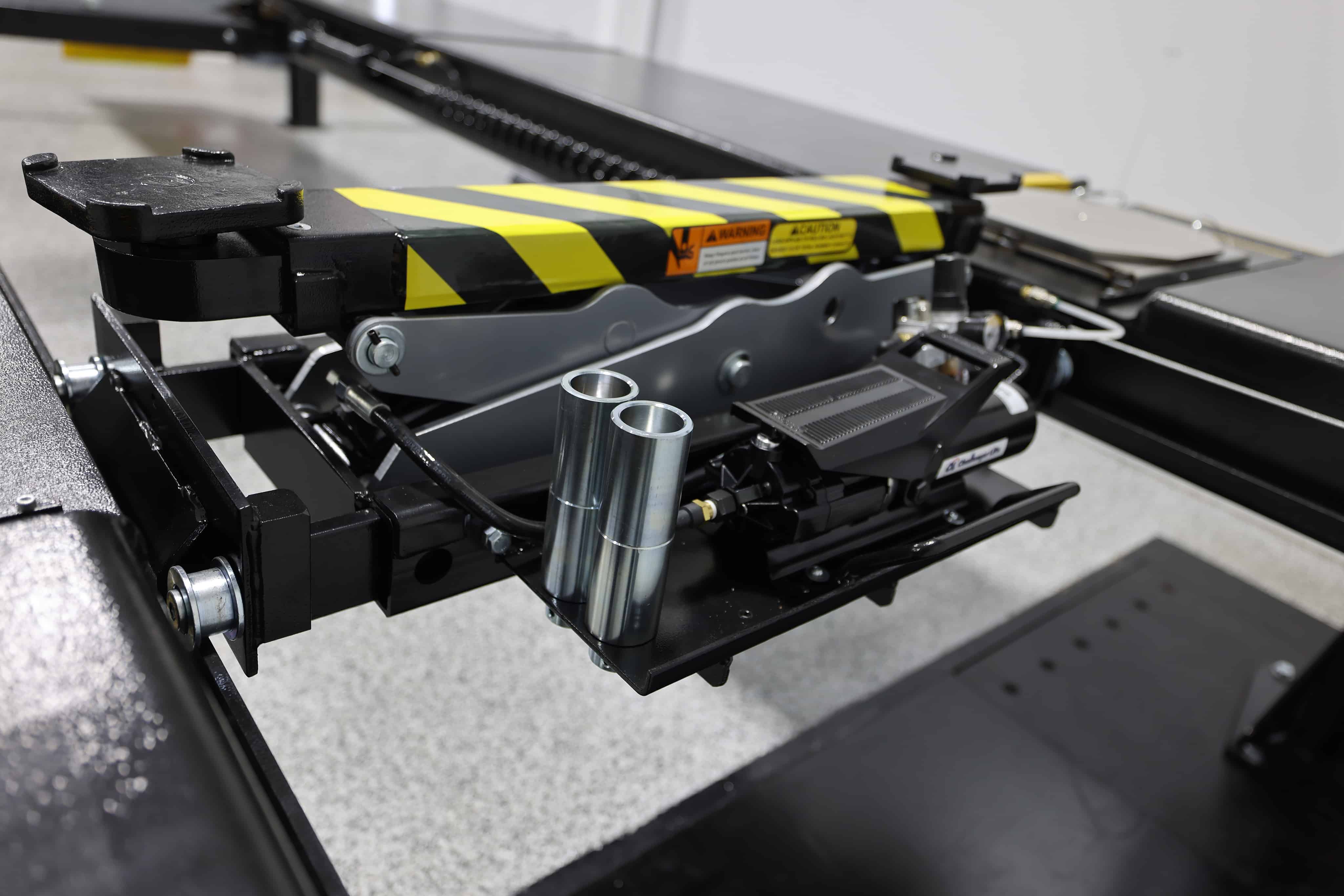 Challenger AR4115EAX 15000 lb Four Post Alignment Lift
