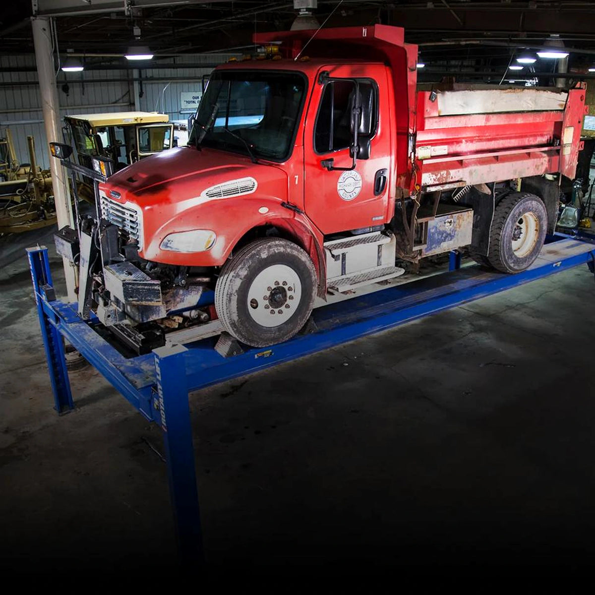 Rotary SM30 - 30,000 lb Four-Post Lift for Truck
