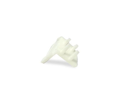 MT-RSR 182963 white SS head insert group with one insert tilted on white background