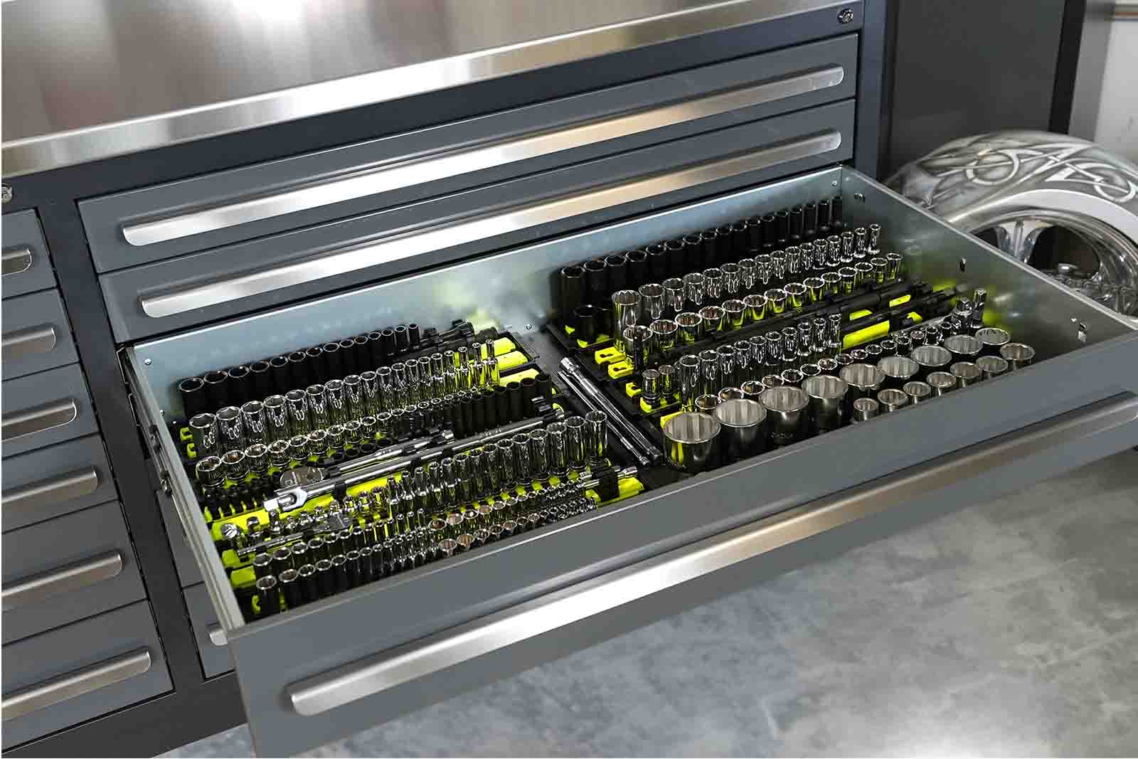 Dragonfire Pro Series 20 Drawer Workbench Package