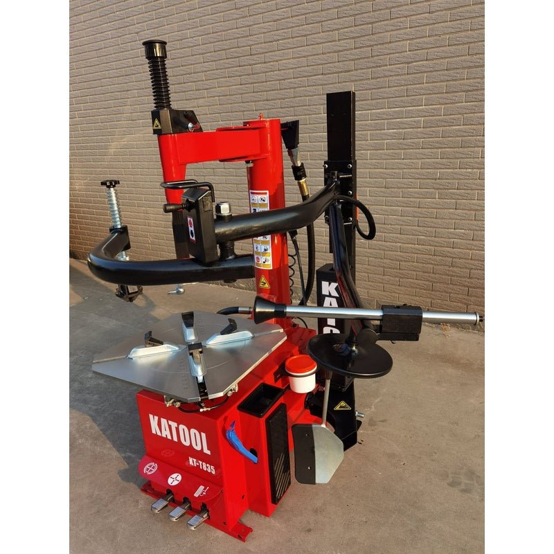 Katool KT-T835 – Tire Changer (Wheel Clamp, Assist Arms)