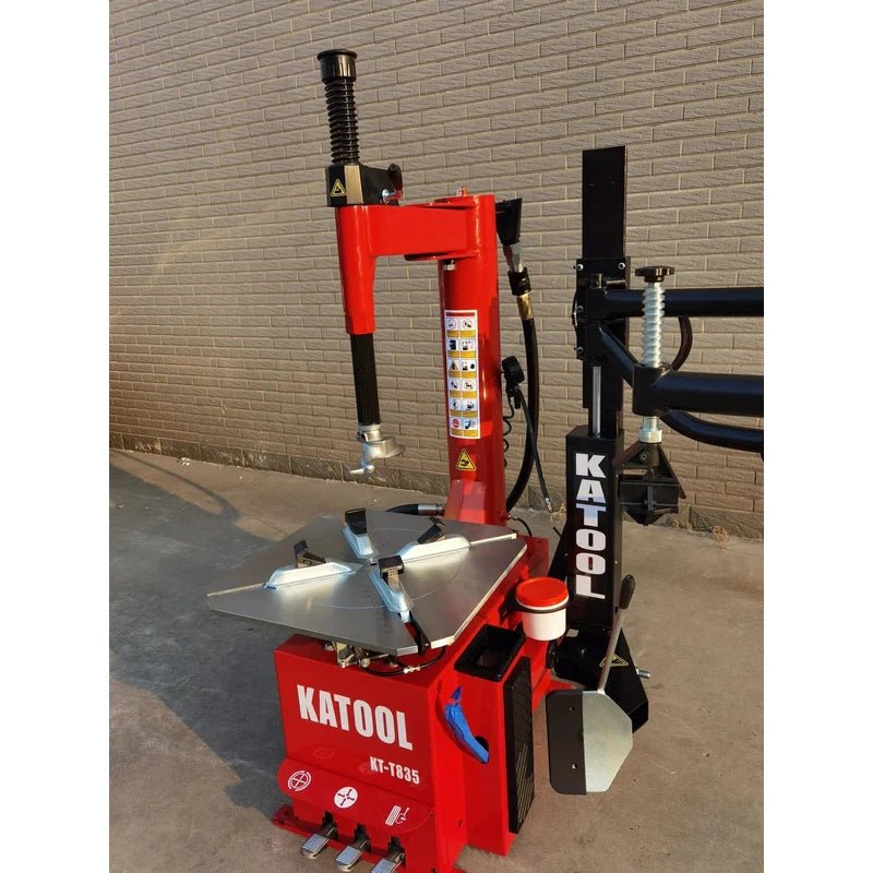 Katool KT-T835 – Tire Changer (Wheel Clamp, Assist Arms)