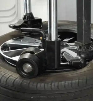 COATS 800MAXX80 Electric Rim Clamp Tire Changer w/ Robo-Arm