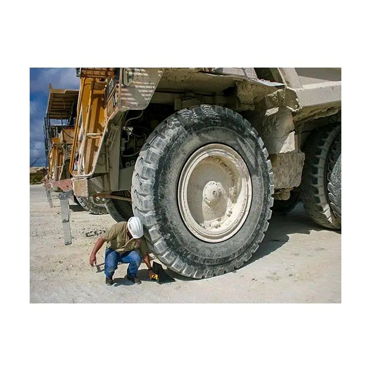 AME 15301 Big Black OTR Wheel Chock