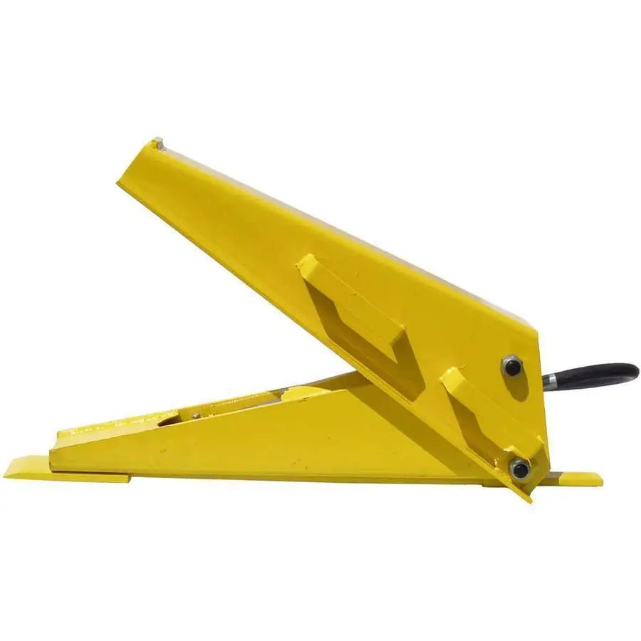 Dual agricultural tractor tire bead breaker for ESCO farm service and tight dual-wheel clearance work