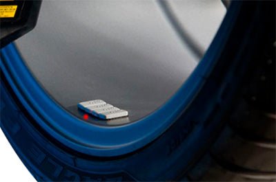 Hofmann Geodyna 7400l Semi-Automatic Wheel Balancer with LCD Monitor