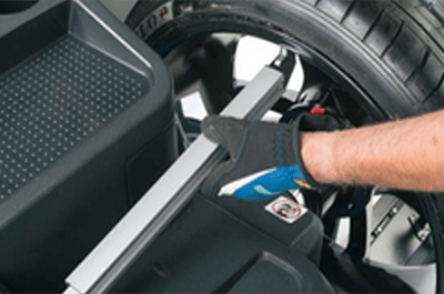 Hofmann Geodyna 8200p Wheel Balancer with Automatic Data Entry