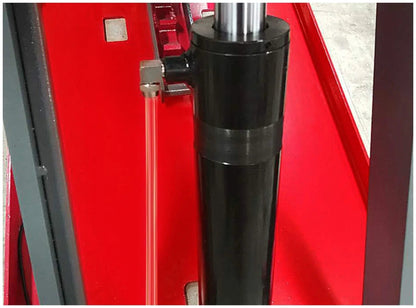 Fortisky FSL-MR80 hydraulic cylinder close-up on mid-rise scissor lift