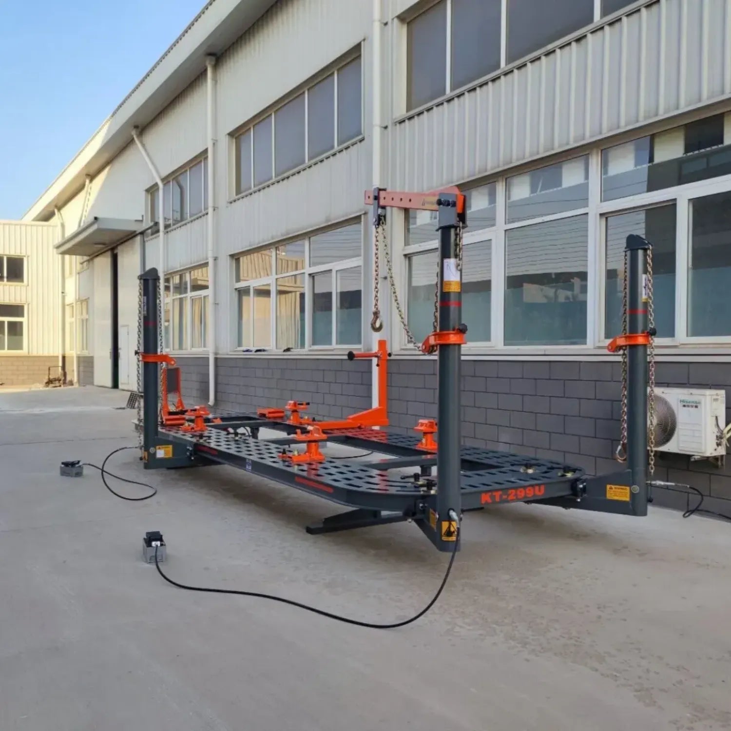 Katool KT-299U – Frame Machine (10-Ton, 20 ft, Tilt Deck)