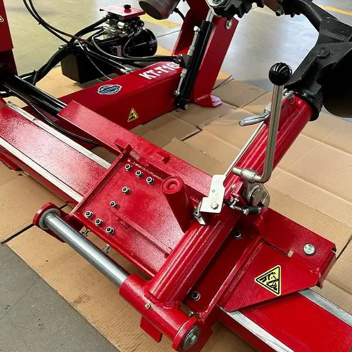 Katool KT-T160 - Truck Tire Changer (62 in, Heavy-Duty)