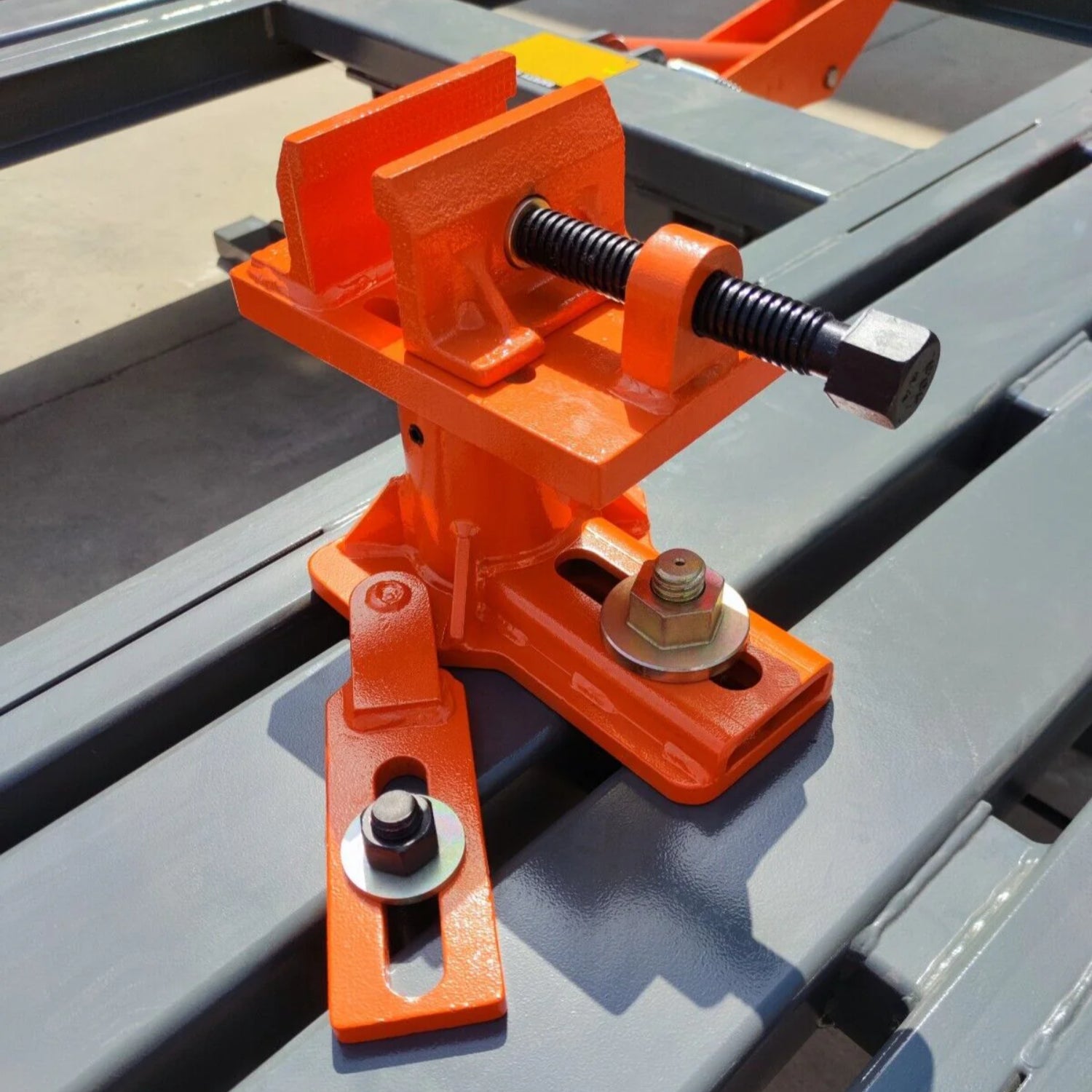 Katool KT-198L – Auto Body Frame Machine (7700 lb, 100 kN)