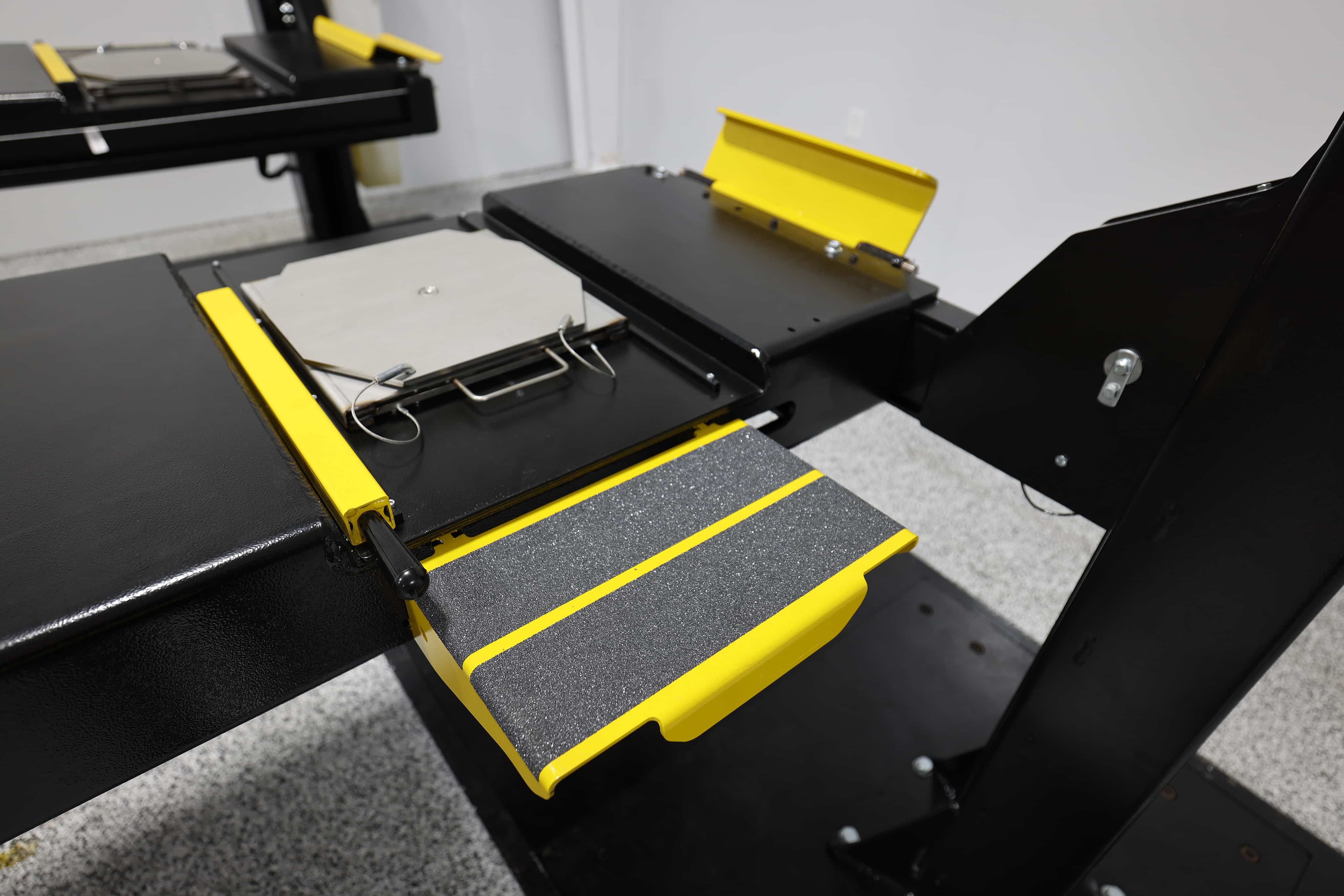 Challenger AR4115EAX 15000 lb Four Post Alignment Lift